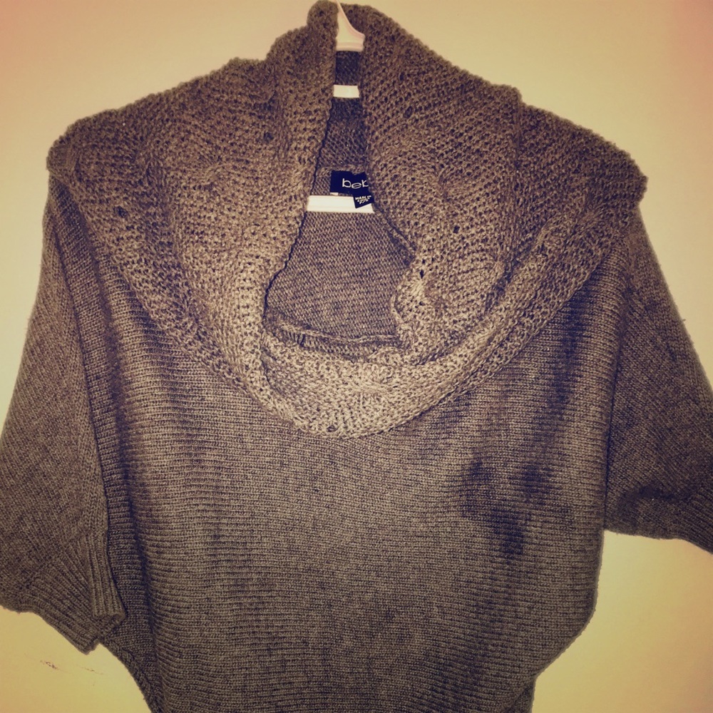 Bebe Loose Sweater With Droopy Collar